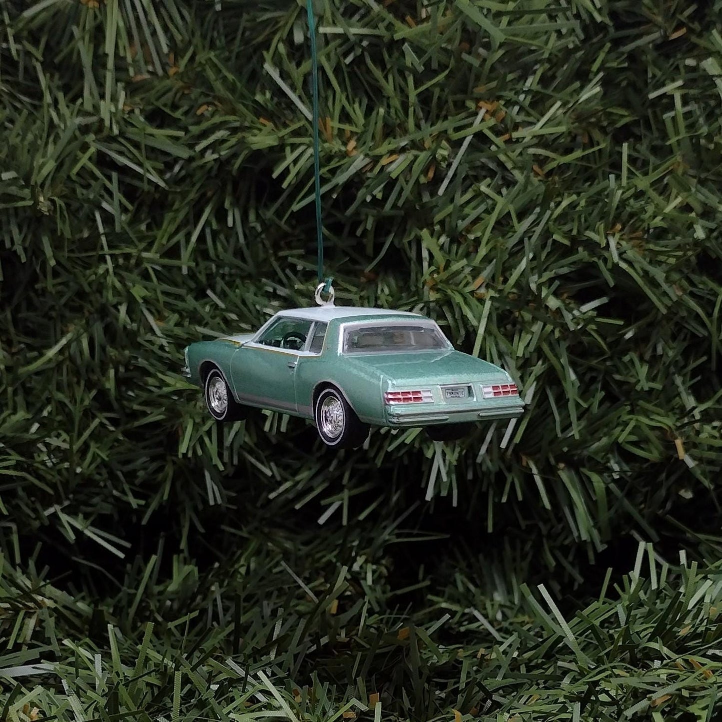Chevy 1979 MONTE CARLO Ornament Christmas Decoration Chevrolet Unique Xmas Gift Idea Green Nice Detail