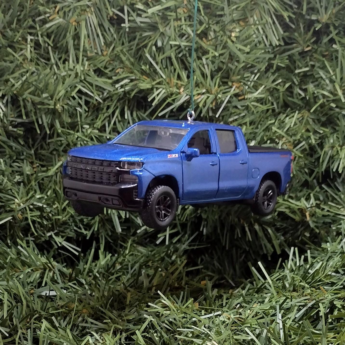 Chevy Silverado Ornament Christmas Decoration Xmas Gift Idea 5 Inch 2019 Z71 Chevrolet pickup truck 2020 2021 Blue