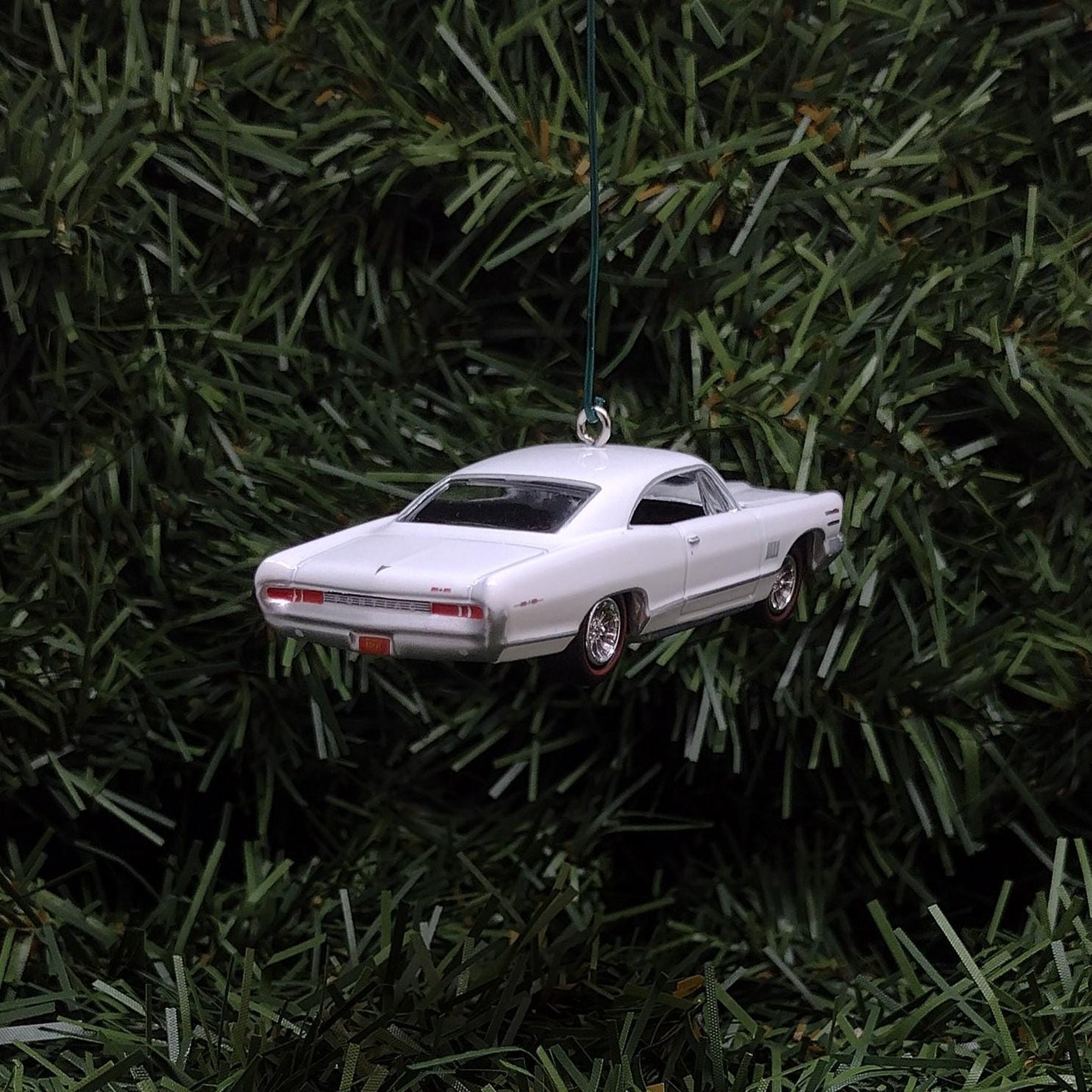 Pontiac Catalina Ornament 1965 2+2 Royal Bobcat Christmas Tree Decoration Xmas Gift Cameo Ivory White