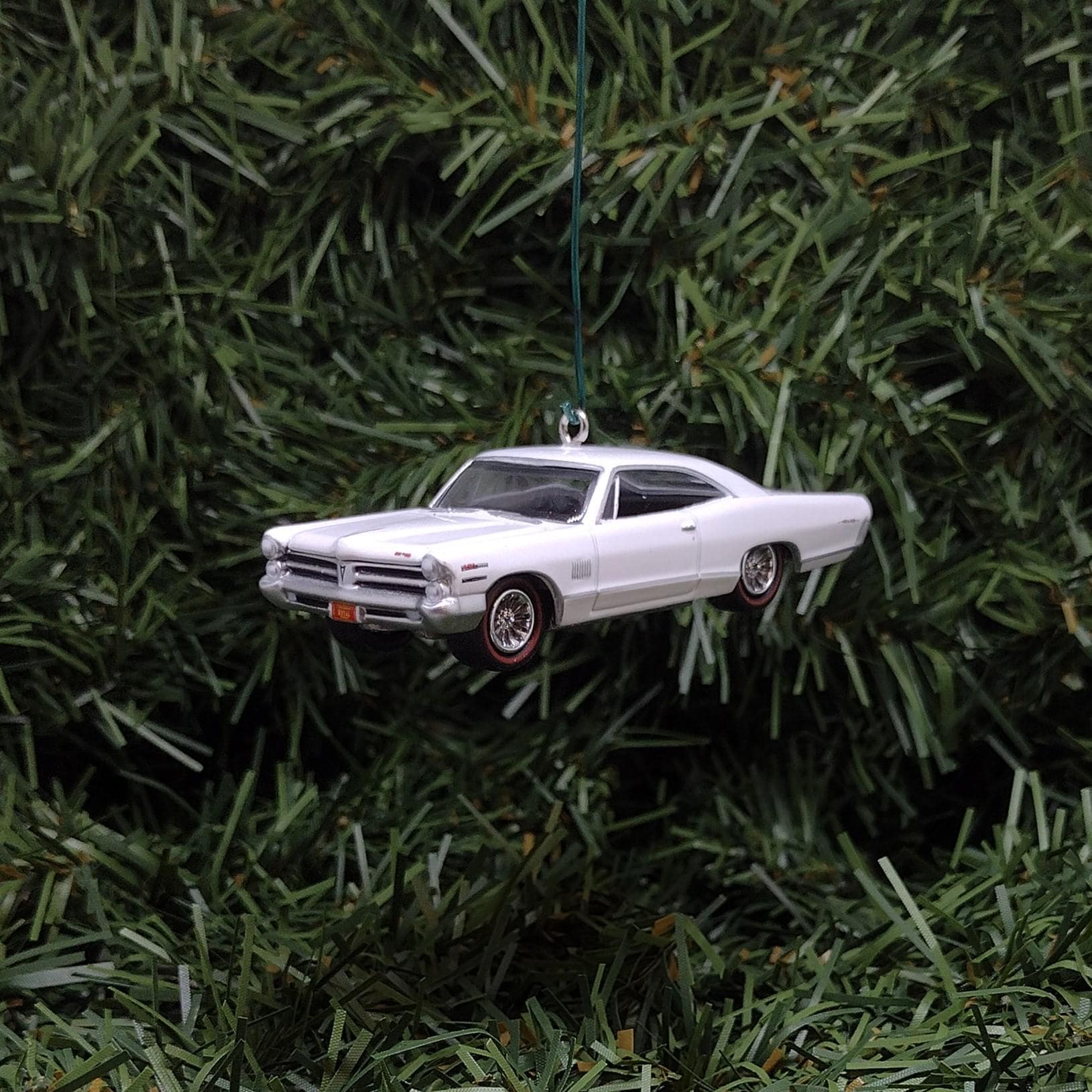 Pontiac Catalina Ornament 1965 2+2 Royal Bobcat Christmas Tree Decoration Xmas Gift Cameo Ivory White