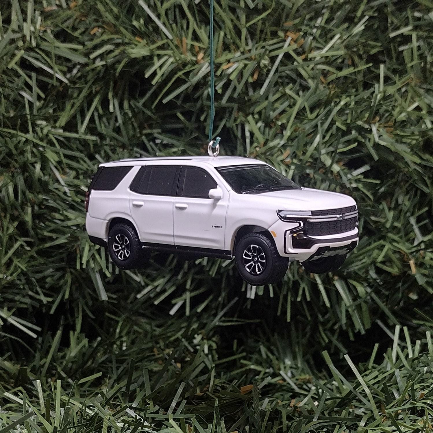 Chevy Tahoe Ornament Christmas Gift 2024 Chevrolet Xmas Decoration Great Detail 2021-2023 White