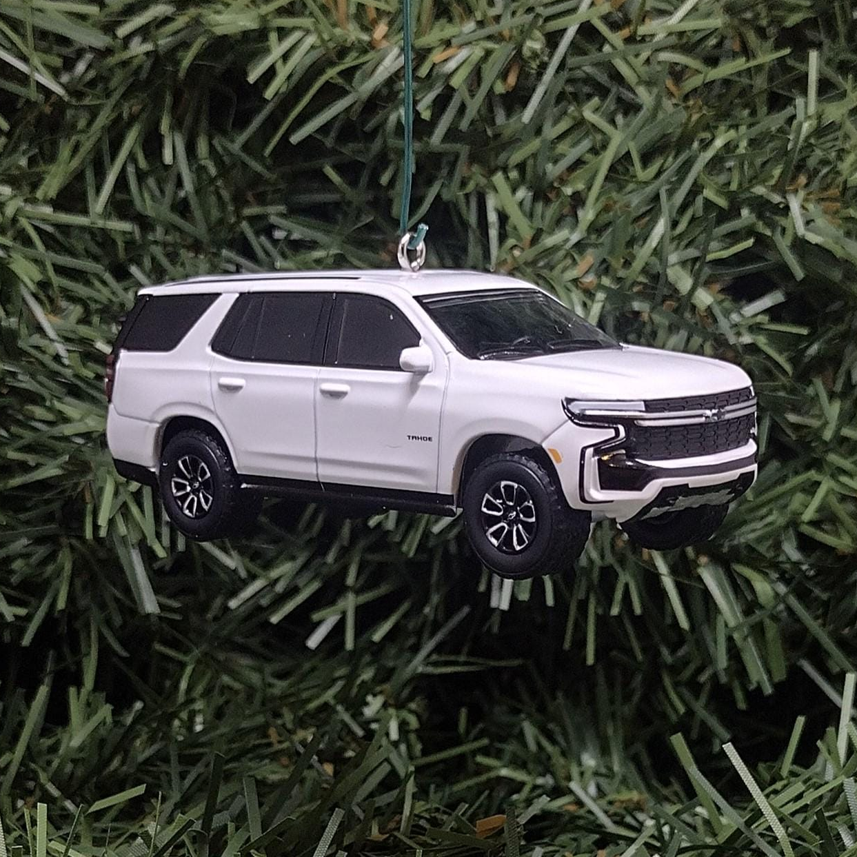Chevy Tahoe Ornament Christmas Gift 2024 Chevrolet Xmas Decoration Great Detail 2021-2023 White