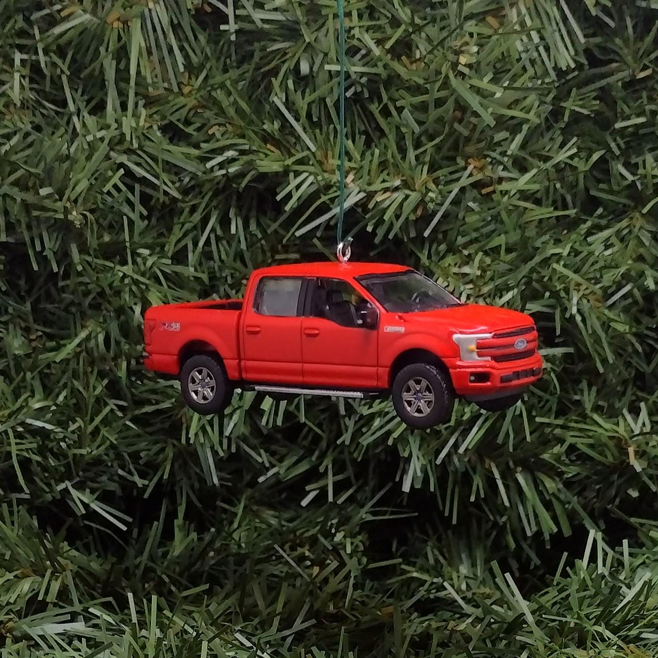 Ford F-150 Ornament 2015-2020 Christmas Gift Idea F150 Truck Lariat Unique Xmas Decoration Great Detail Race Red