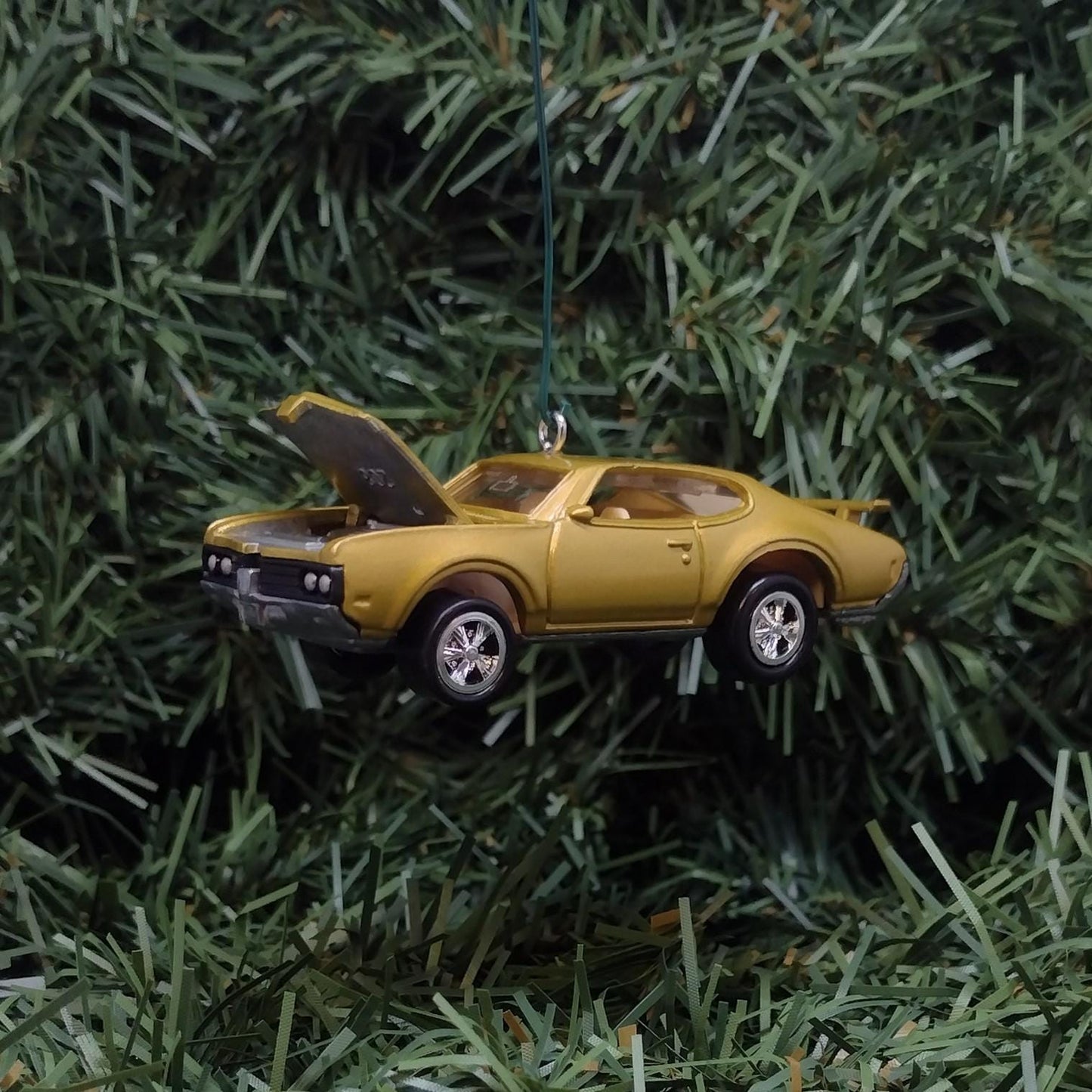 OLDSMOBILE 442 Ornament 1969 Olds Christmas Tree Decoration Unique Gift Idea Hood Opens
